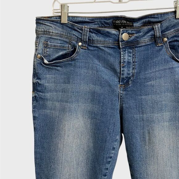 Forever 21 Distressed Faded Skinny Jeans Women's Size 14 Mid Wash Plus Sizes - Picture 6 of 14